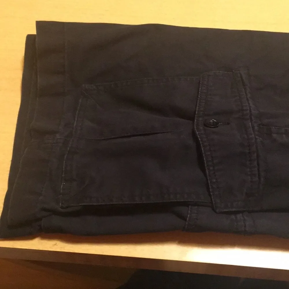 Falls Creek size 30 black cargo shorts 100% cotton zipper button front